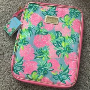 ✨NWT Lilly Pulitzer Pineapple Folio Stationary Holder Notebook Holder